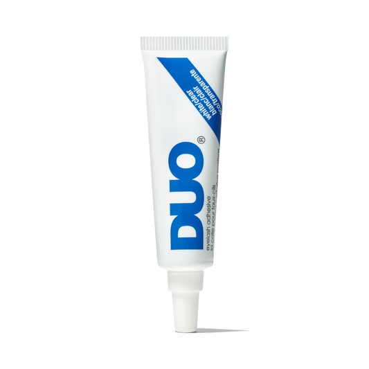 Duo Adhesive with easy strip lash application for Daily Makeup