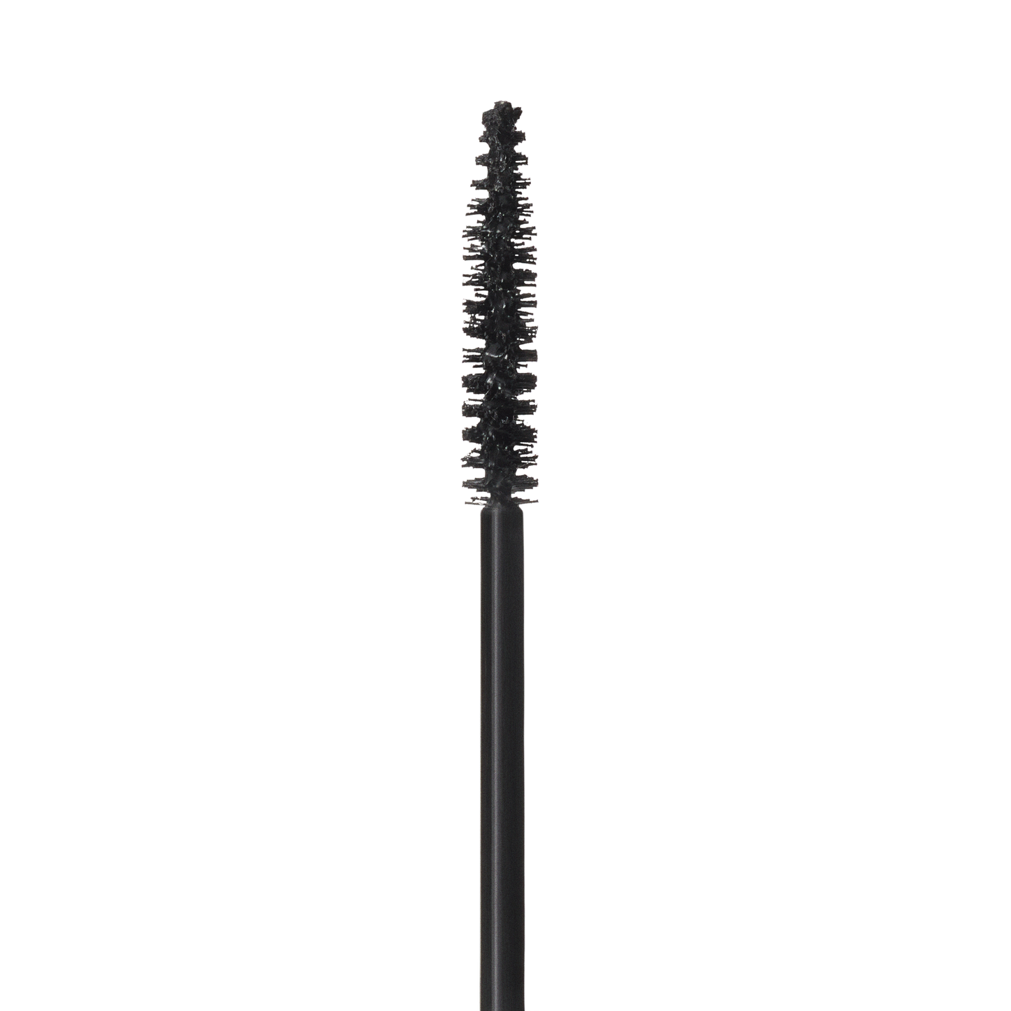 Extended Play Gigablack Lash Mascara with defined looking lashes for Daily Makeup