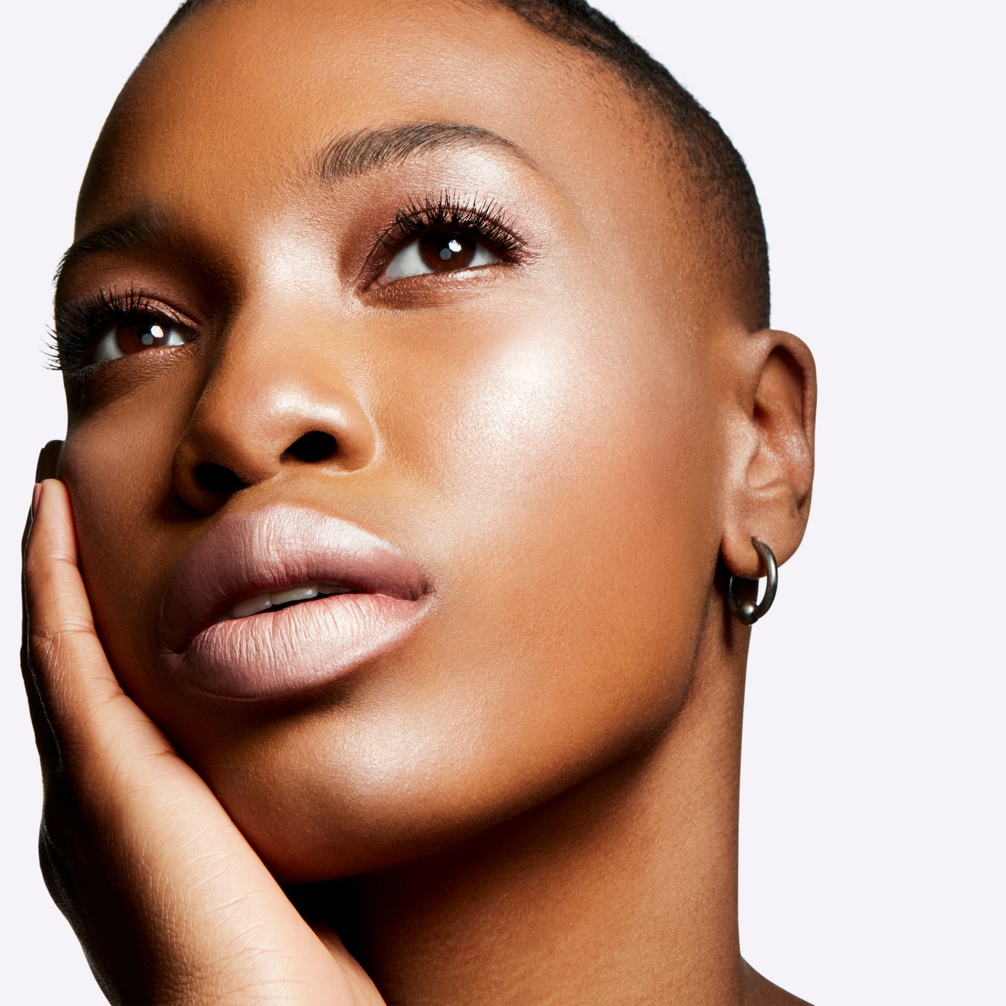 Mineralize Skinfinish with a soft refined finish for Daily Makeup