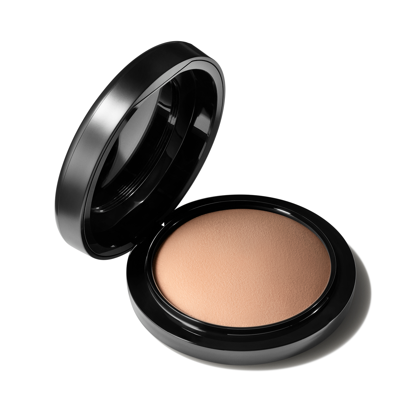 Mineralize Skinfinish Natural Face Powder with a soft refined finish for Daily Makeup