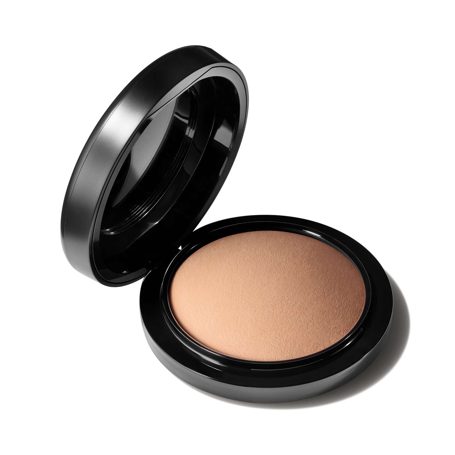 Mineralize Skinfinish Natural Face Powder with a soft refined finish for Daily Makeup