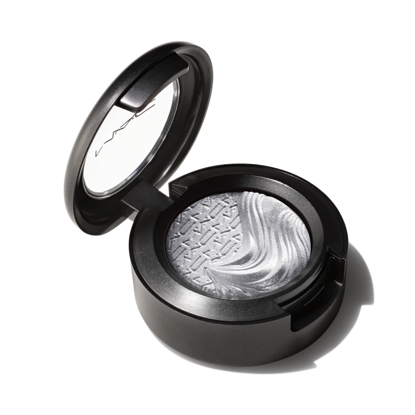 Extra Dimension Eye Shadow with blendable eye color for Daily Makeup