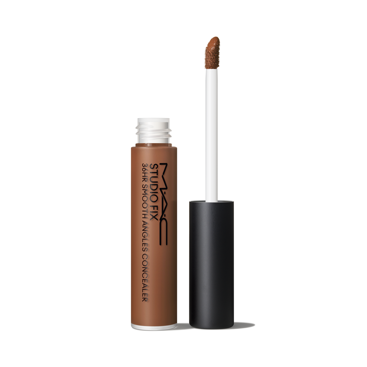 Studio Fix Longwear Smooth Angles Concealer with targeted looking coverage for Daily Makeup