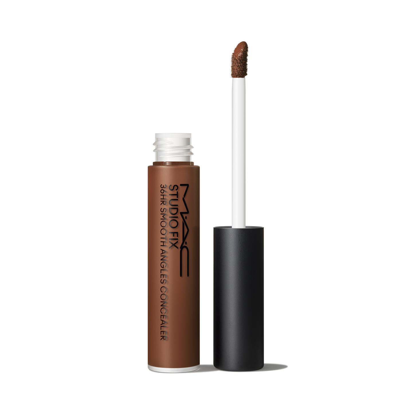 Studio Fix Longwear Smooth Angles Concealer with targeted looking coverage for Daily Makeup