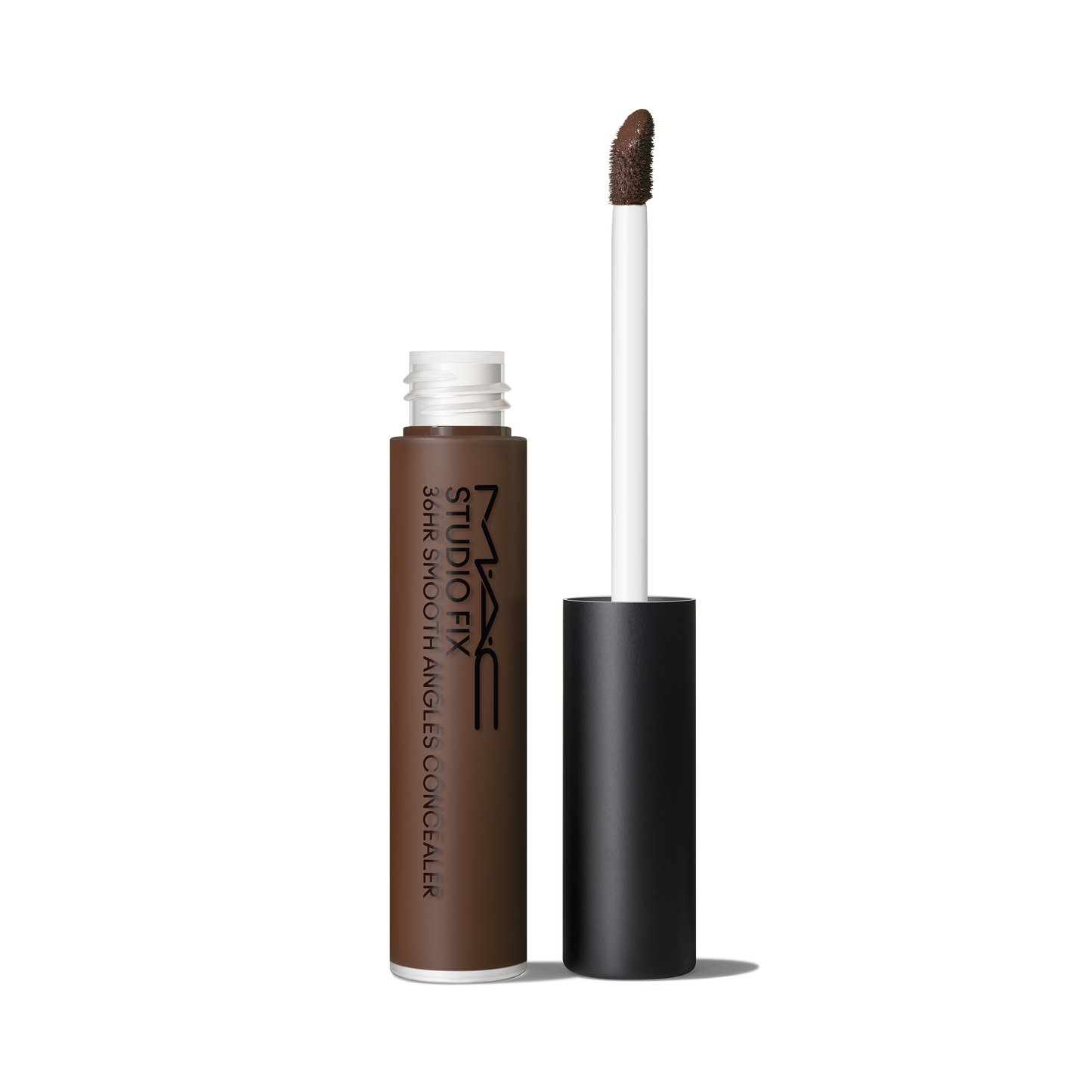 Studio Fix Longwear Smooth Angles Concealer with targeted looking coverage for Daily Makeup