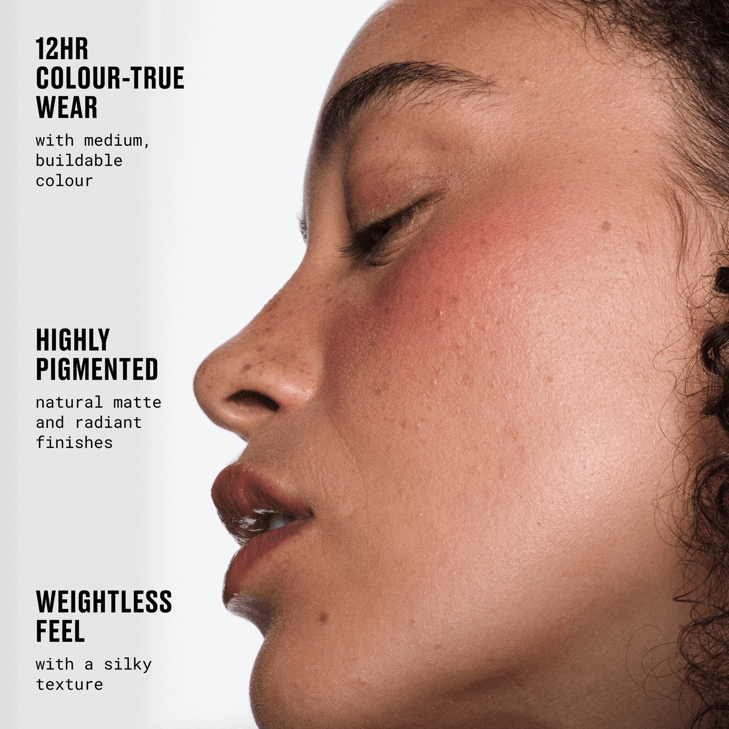 Skinfinish Colourstruck Blush with fresh looking color for Daily Makeup