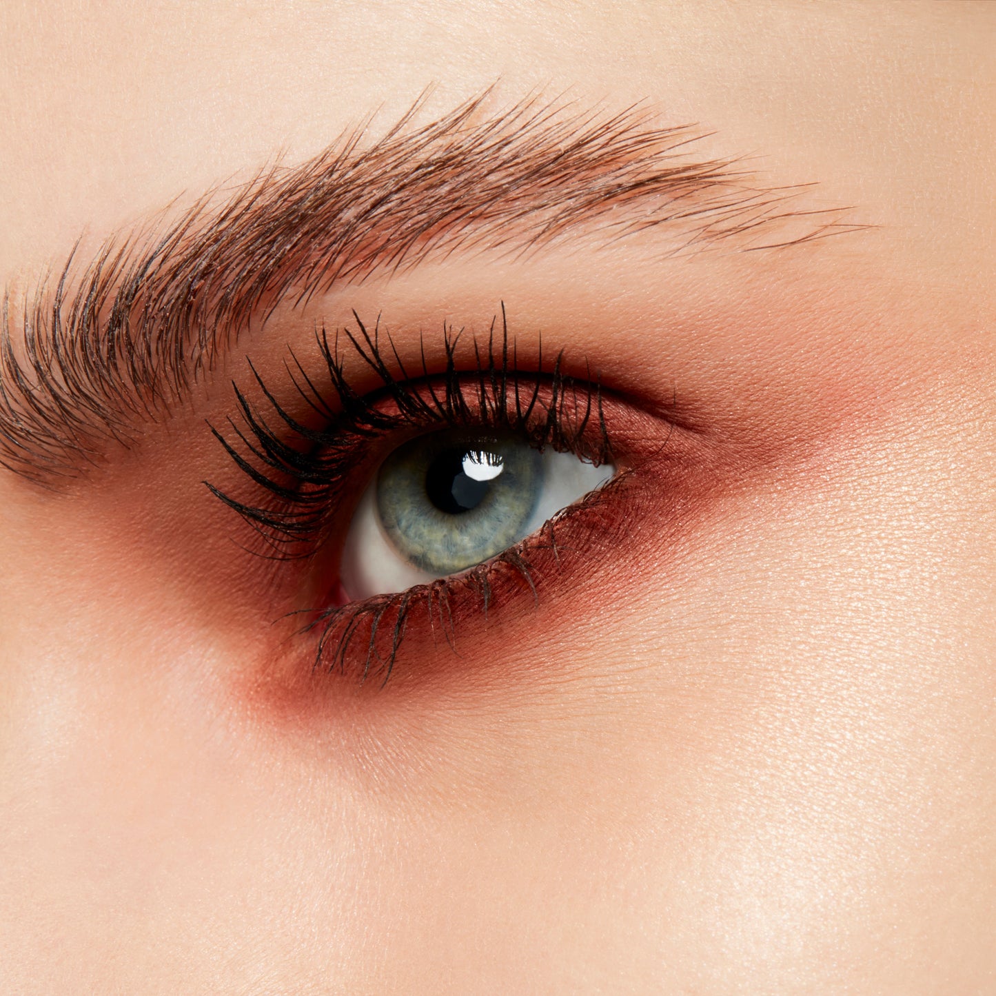Powder Kiss Soft Matte Eye Shadow with blendable eye color for Daily Makeup