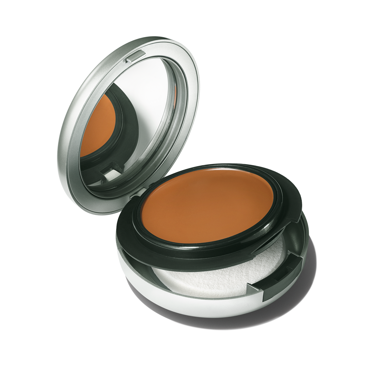 Studio Fix Tech Cream To Powder Foundation with even looking coverage for Daily Makeup