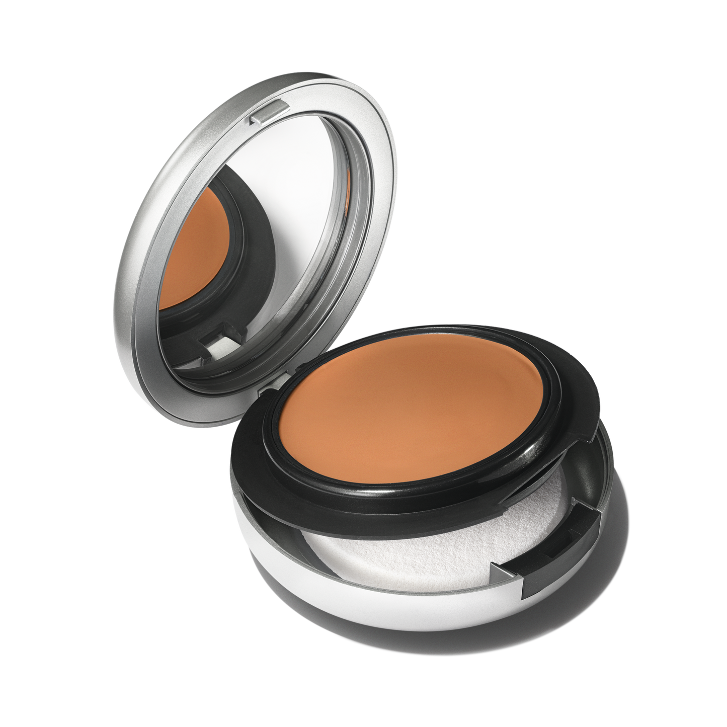 Studio Fix Tech Cream To Powder Foundation with even looking coverage for Daily Makeup