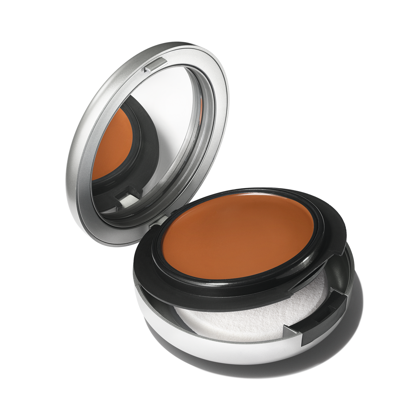 Studio Fix Tech Cream To Powder Foundation with even looking coverage for Daily Makeup
