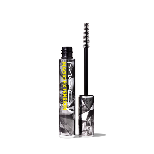 Magic Extension 5mm Fibre Mascara with defined looking lashes for Daily Makeup